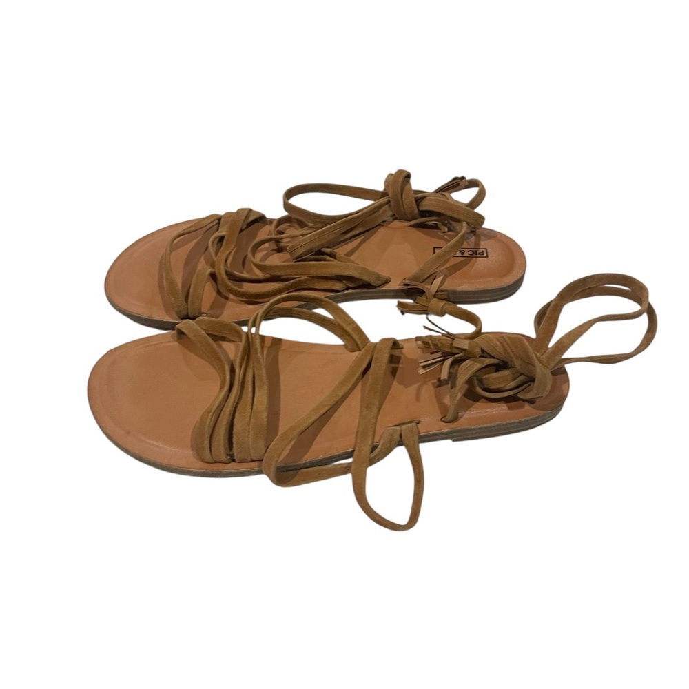 Elegant Tan Strappy Sandals